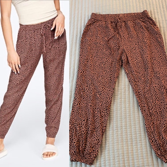 PINK Victoria's Secret Pants - PINK Cheetah Silk Joggers